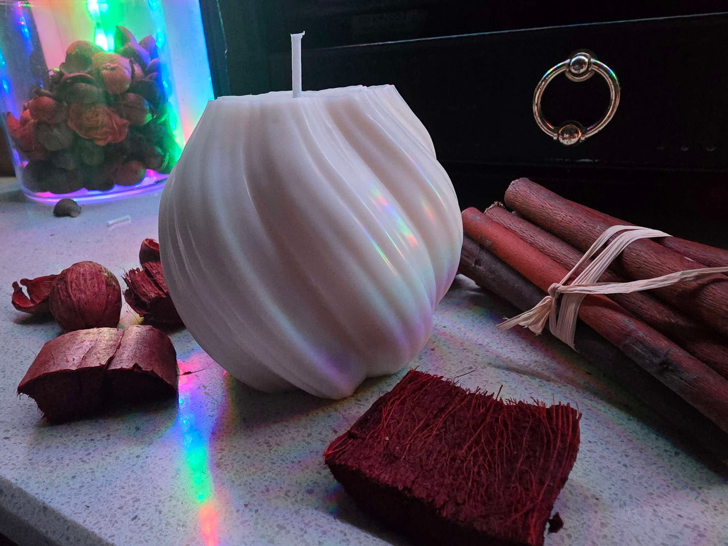 Glow Essence Candle image 1